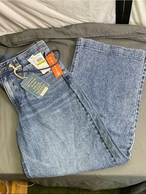 Democracy “Ab”solution Skyrise Wide Leg Jeans